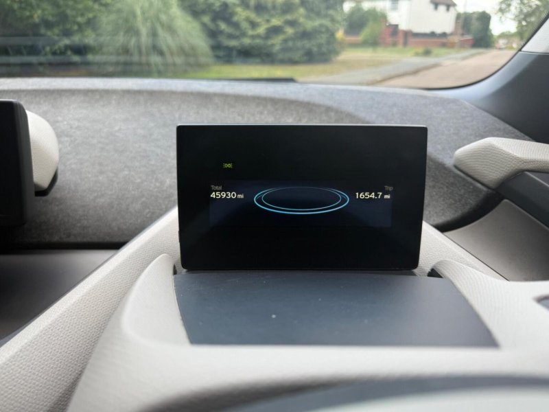BMW I3