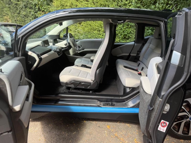BMW I3